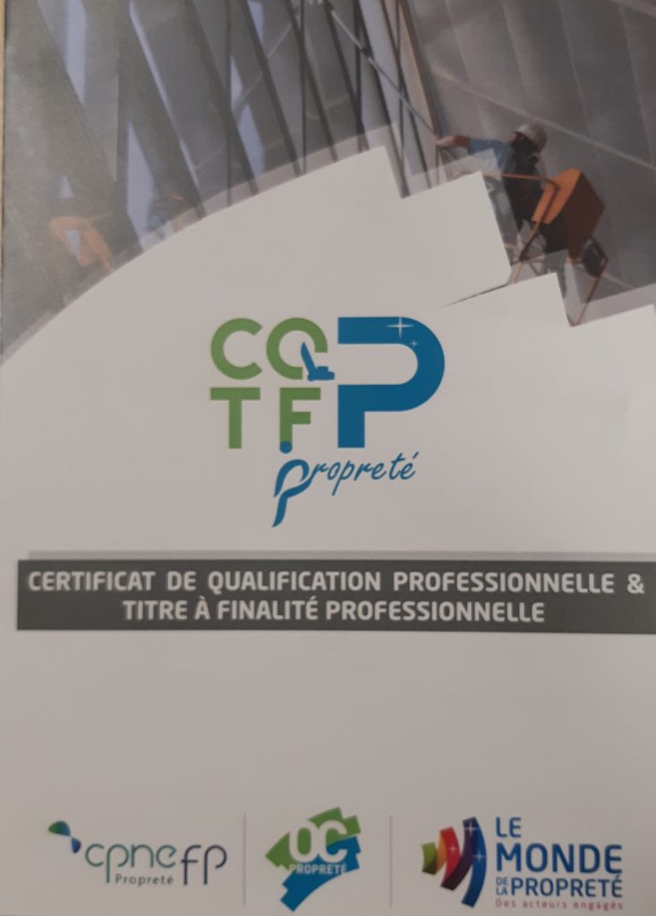 Couverture de brochure « CQP TFP propreté : certificat de qualification professionnelle et titre à finalité professionnelle ».